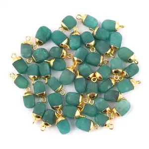 May Birthstone Dyed Emerald Gold Plated Connectors Tumble Emerald Stones 8-12mm Stone Connectors