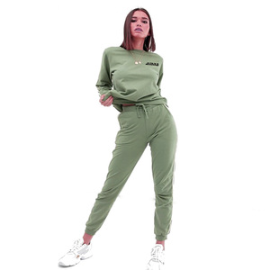 Costumes de sport confortables surdimensionnés pour femmes, vente en gros au Pakistan pour la saison d'hiver - Product Image 4