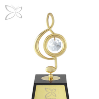 Piala Musik Seni Rakyat Eropa Crystocraft Personalised Deluxe Berlapis Emas Logam Besi dengan Kristal Potongan Brilian Bentuk Treble Clef