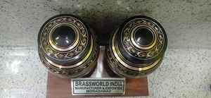 URNA DE CREMATION DOBLE NEGRO Y DORADO, COMPLETAMENTE GRAVADA, ESTILO AMERICANO, PARA ADULTOS, BRASSWORLD, HECHA EN INDIA, DE METAL - Product Image 2