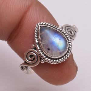 แหวนพลอยมูนสโตนสีรุ้งธรรมชาติทำด้วยมือเครื่องประดับชั้นดี925สเตอร์ลิงแหวนขายส่ง - Product Image 1