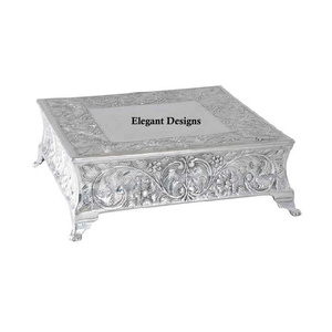Présentoir à gâteau en métal de créateur fait main Support à gâteau fantaisie décoratif à deux étages Support à gâteau en métal élégant indien Vente en gros Meilleur présentoir à gâteau en métal - Product Image 3
