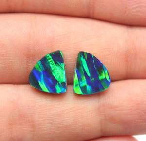 Australian Boulder Opal Bello Synthétique Opale Doublet Match Paire de Cabochons de Forme Fantaisie Pierre Naturelle Lâche - Product Image 6