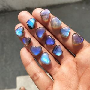 Csja — pierres précieuses sculptées en forme de crâne, labradorite, différentes formes, depuis la chine, 3.5 cm, aiguilles en pierre photochromique rose opale - Product Image 6