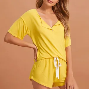 2021 nueva llegada verano mujer sexy de dos piezas conjunto corto de las mujeres camisa de Polo y pantalones cortos de color sólido chándales 2 pcs establece