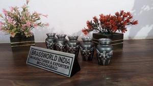 <b>KEEPSAKE</b> URNS AND SMALL URN <b>FOR</b> <b>ASHES</b> FUNERAL SUPPLIES BRASSWORLD INDIA - Product Image 3