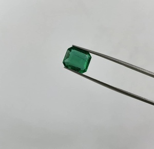 Octogone zambien naturel de qualité supérieure très fin et de haute qualité coupe 3.40 carats pour la fabrication de bijoux - Product Image 5