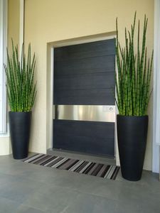Customized <b>Lightweight</b> Durable Eco-Friendly Galvanized Metal Flower Pots for Indoor/Outdoor Use - Product Image 4