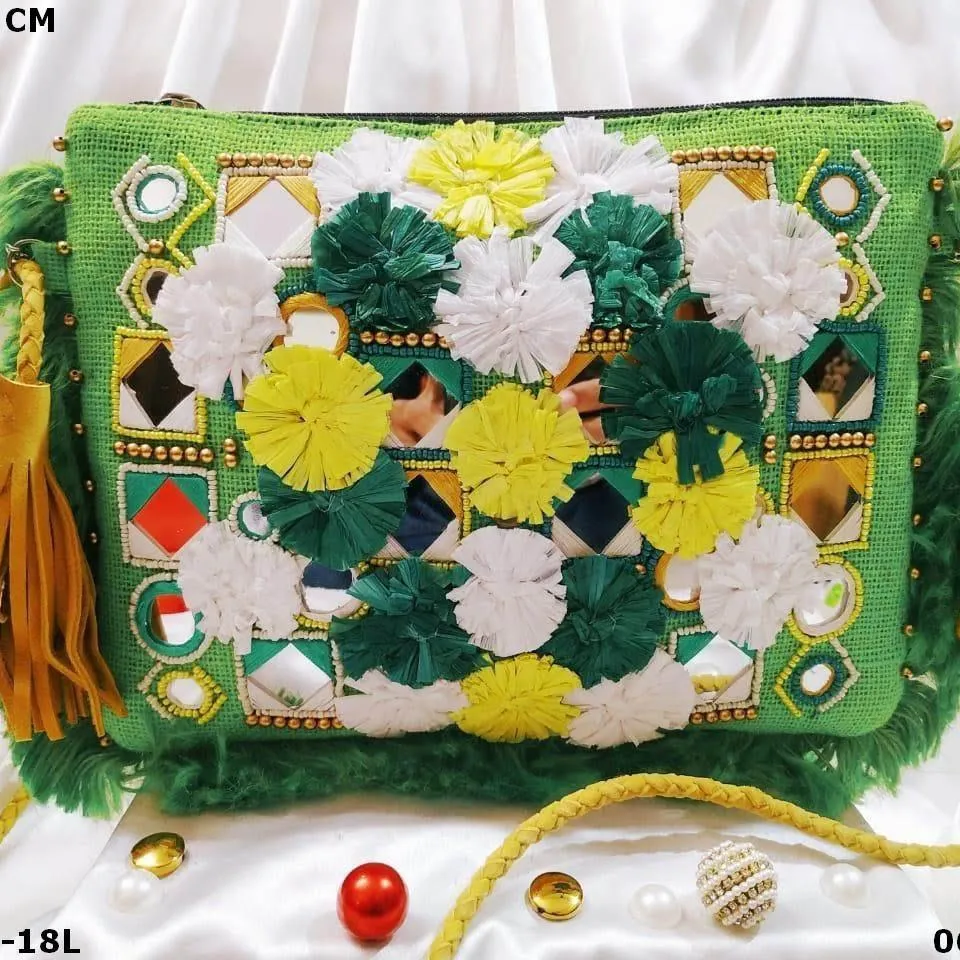 Bolsos con bordado Vintage para mujer, bolsa de playa tejida con flecos