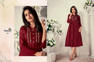 Kurtis indiens en crêpe de soie, vêtement décontracté, Kurta en soie, taille personnalisée, moderne, nouvelle collection - Product Image 6