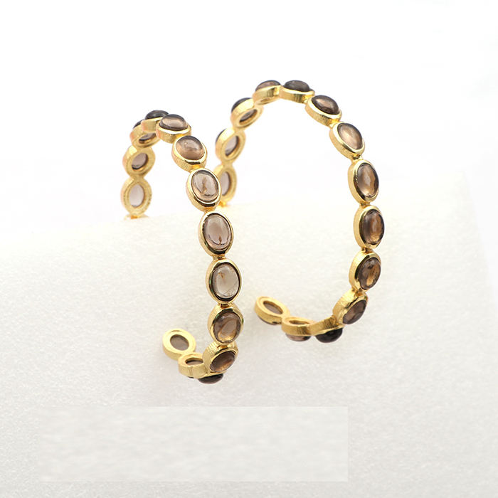 สีน้ำตาล