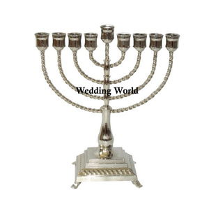 Bougeoir en métal de créateur de qualité supérieure fait à la main Designer Menorah Classique Élégant Vente en gros Bougeoir fantaisie - Product Image 5