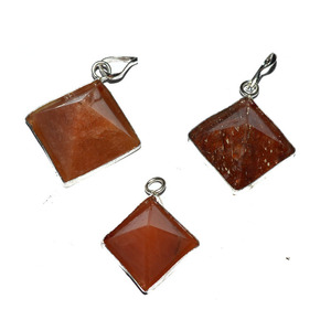 Best Value of Peach Aventurine Pyramids Pendants : Peach Aventurine Pyramids Pendants for Sale - Product Image 1