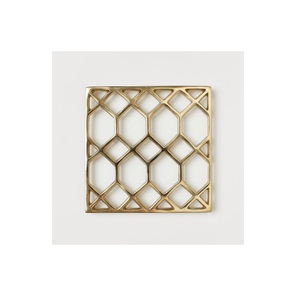 Sous-plat vintage élégant rond en aluminium brut, finition en laiton, vente en gros, moderne, classique, fait à la main, design personnalisé - Product Image 5