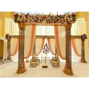 Estilo clásico Boda Mandap Decoración Boda India Fibra Mandap Configuración Golden Jali Estilo Pilar Mandap Configuración - Product Image 1