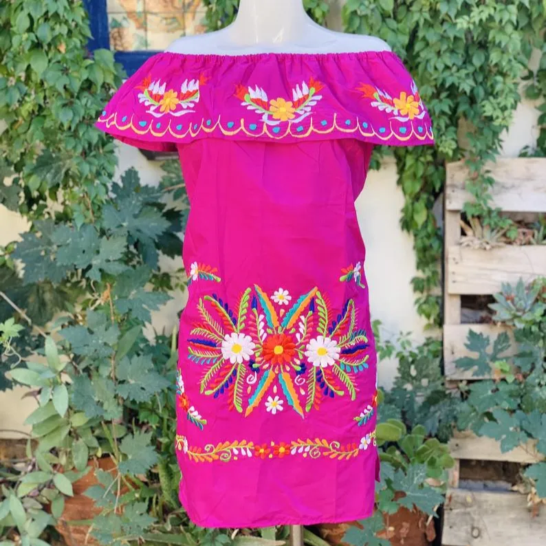 महिलाओं फैशनेबल जातीय कपड़े 2020 विंटेज मैक्सिकन पुष्प कशीदाकारी मैक्सी पोशाक