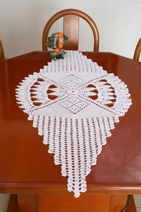 Classic Cotton Knitted Floral Table Runner Hand Washable Home Decor - Product Image 2