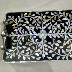 Sadaf Shell Plateau en bois noir avec poignées en métal Conception unique d'incrustation d'os de nacre Taille personnalisée Meilleur cadeau pour la maison Eid Koweït Oman - Product Image 1