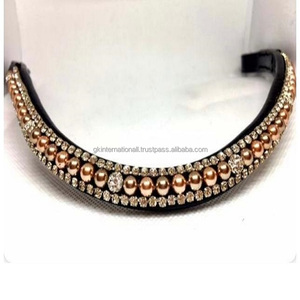 Nuevo diseño hecho a mano con forma curva, banda para cejas de caballo de cuero genuino negro y marrón con perla y cristal de oro rosa - Product Image 2