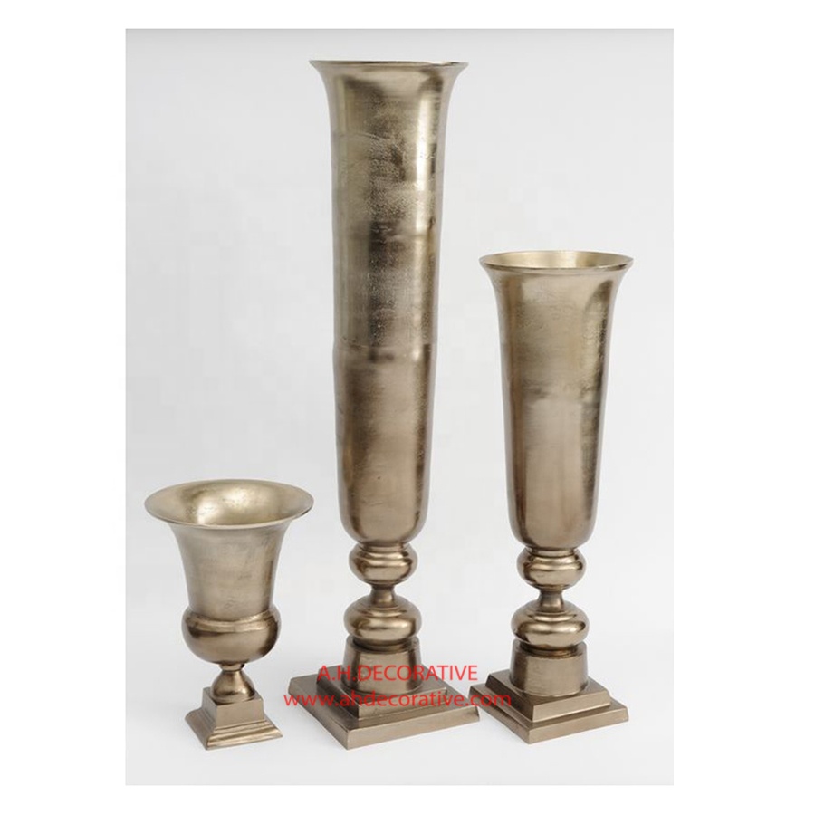 金属製　花瓶 org.jpg