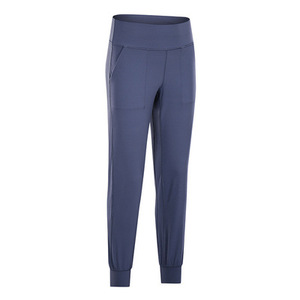 Pantalon décontracté pour femme, nouveau style, taille haute, couleur contrastante, coupe ample, plissé, avec étiquette tissée, vente en gros ODM - Product Image 1