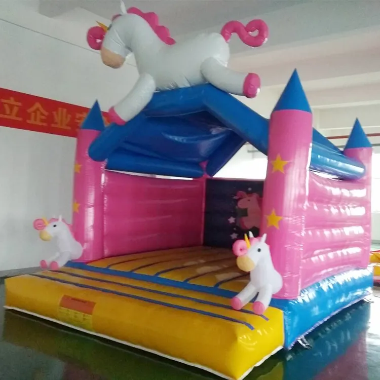 Jogos populares mundo infantil playground cavalo branco tema salto inflável bouncy castelo com toboágua