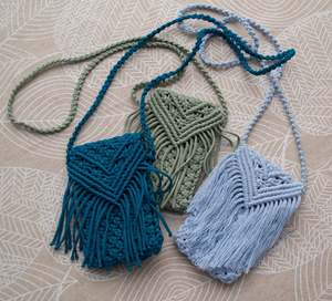 Étui pour téléphone portable Sac en macramé - Product Image 1