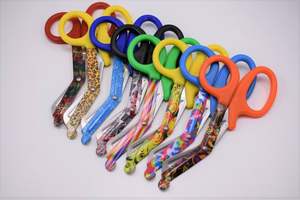 Ciseaux de traumatologie / Ciseaux EMT en acier inoxydable rose, petit ensemble d'instruments de Delta Med Surgical - Product Image 6