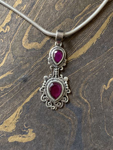 จี้รูปทรงหยกประดับลายฉลุแบบชาติพันธุ์สำหรับสุภาพสตรี เครื่องประดับเงินแท้ 925 ผู้จัดจำหน่ายขายส่งจากอินเดีย - Product Image 2