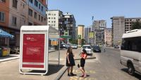 Panneau publicitaire LED moderne PARYA PRESTIGE 1 certifié ISO en aluminium pour arrêt de bus, installation facile