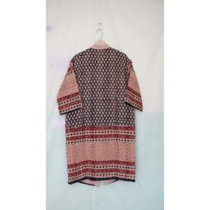 Vente en gros de vêtements de nuit indiens 100% en coton imprimé Kantha matelassé style kimono, robe longue faite à la main, peignoirs de bain pour femmes - Product Image 4