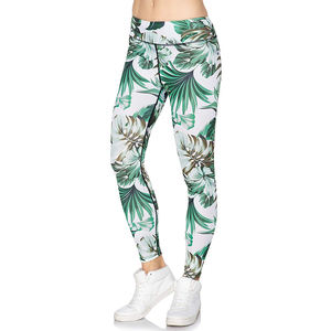 Ensemble de yoga personnalisé pour femmes, combinaison d'entraînement courte et élégante pour vêtements de sport à sublimation en extérieur, yoga pour femmes de grande taille - Product Image 2