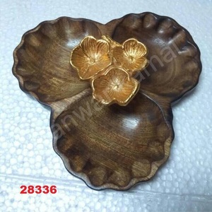 Plateau de service trois en un en bois décoratif de haute qualité avec motif de fleurs - Product Image 1