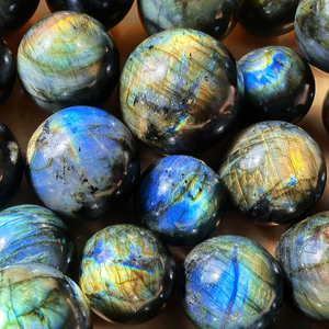 Plateau en cristal hexagonal de labradorite, support pour sphère de quartz, plateau de présentation de pierres précieuses naturelles, décoration en cristal de guérison, fournisseur en gros - Product Image 3