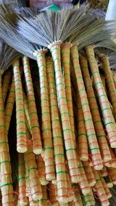 ไม้กวาดหญ้าธรรมชาติคุณภาพสูง / ไม้กวาดมะพร้าวจากเวียดนาม - ติดต่อ: +84-907 377 828 (Viber/ Whatsapp/zalo) - Product Image 2