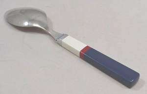 Ensemble de couverts en acier inoxydable de qualité supérieure avec un design élégant, parfait pour les mariages de restaurants et les repas élégants - Product Image 2