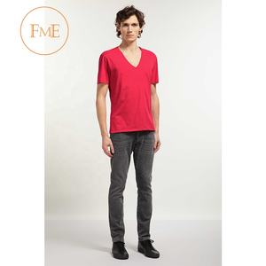 Camiseta personalizada 100% de algodón con cuello en V para hombre, camiseta informal de manga corta con logotipo bordado de talla grande, venta al por mayor - Product Image 3