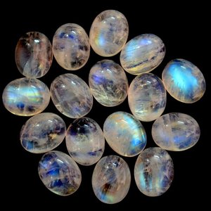 Pierre de lune bleue polie en cabochon, forme ovale naturelle, 8-16 mm, certifiée par un tiers, Inde, pour la fabrication de bijoux - Product Image 3
