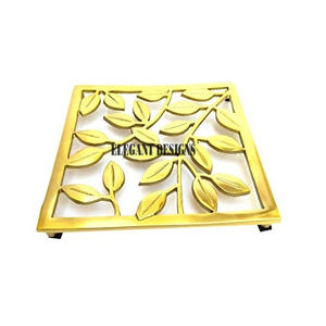 ขาตั้งสามขาโลหะแบบสามขาสำหรับตกแต่งโต๊ะดีไซน์เนอร์ - Product Image 3