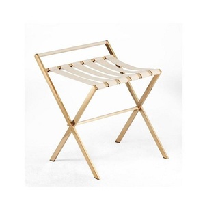 Portaequipajes plegable de calidad de lujo en acero inoxidable Portaequipajes pulido dorado para uso doméstico y hotelero - Product Image 4