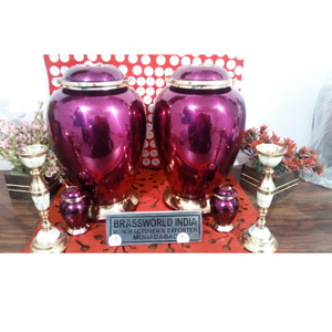Urne funéraire en laiton violet faite à la main par BRASSWORLD INDIA Fournitures funéraires de qualité supérieure - Product Image 1