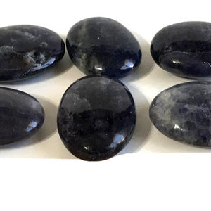 Véritable pierre de palmier en cristal d'iolite, pierre de guérison polie pour le chakra du troisième œil, énergie d'amour, guidage intuitif, cadeau de relaxation - Product Image 2