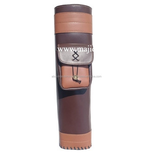 Carcaj de cuero para arco recurvo con bolsillo y correa, color canela - Product Image 6