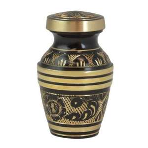 Urna Funeraria Doble Estilo Americano de Latón con Acabado Dorado y Negro para Cenizas de Adultos, Radiance - Product Image 4