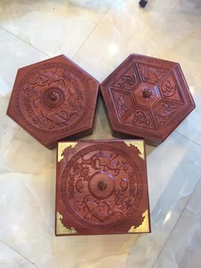 Boîte en bois cylindrique avec texture en relief pour le thé/ Boîte à thé en bois sculpté - Product Image 6