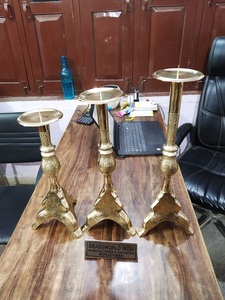 Candelabro de latón de alta calidad, suministros para Iglesia - Product Image 4