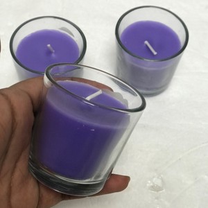Pot en verre de marque personnalisé, nom personnalisé, petit Top de Table idéal pour le voyage, bougies grises, violettes, parfumées - Product Image 2