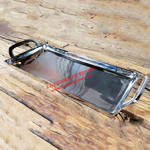 Plateau de service en métal artisanal de conception moderne, en aluminium poli décoratif, pour mariage, maison, hôtel - Product Image 1