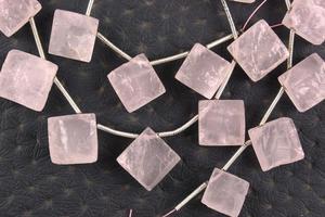 Pierre précieuse brute en Quartz Rose naturel de forme carrée, 21 pièces, qualité impressionnante, non traité, coupe à la main, fabrication de bijoux crus - Product Image 2