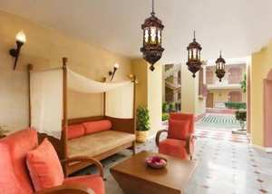 Nueva Llegada Marroquí Hecho a Mano Metal Linterna Color Personalizado Portavelas para Navidad Boda y Festival Decoración - Product Image 4